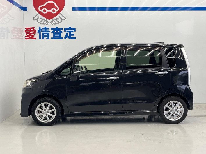 2014 Daihatsu Move DBA-LA100S (UW-6a3755ca71787)[22]
