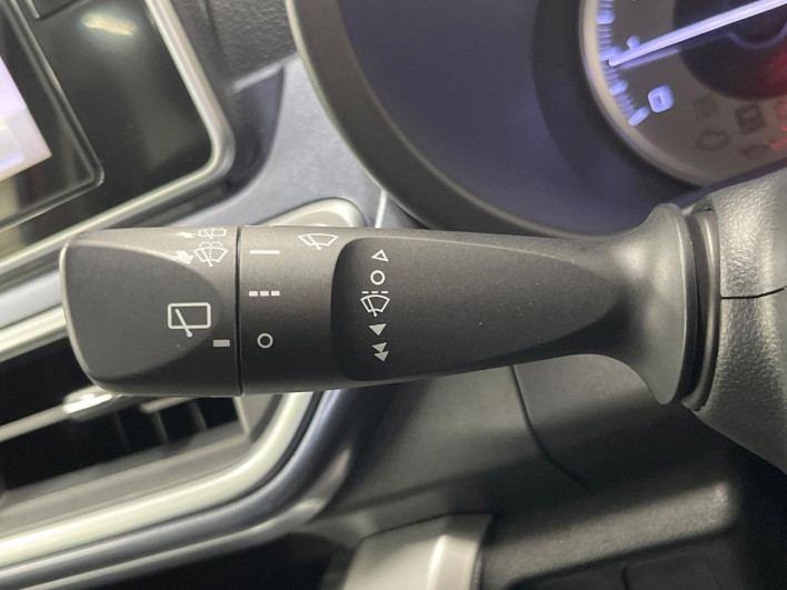 2015 Daihatsu Cast DBA-LA250S (UW-6a3755ce6a037)[21]