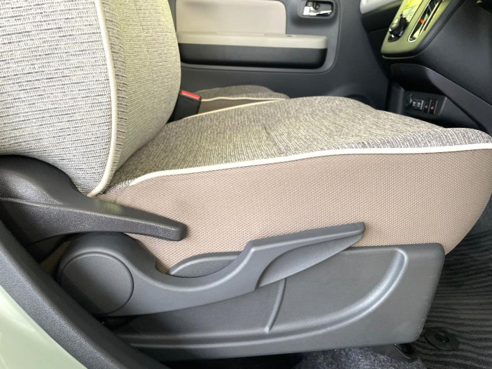 2022 Daihatsu Mira Tocot 5BA-LA550S (UW-6a3755d8e4e7a)[20]