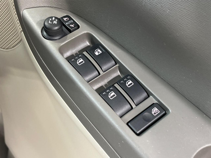 2017 Daihatsu Tanto DBA-LA600S (UW-6a3755ddae935)[25]