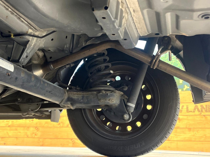 2019 Toyota Roomy DBA-M900A (UW-6a3755f9ed182)[24]