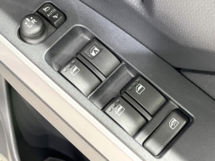 2020 Toyota Roomy DBA-M900A (UW-6a3755fb78047)[13]