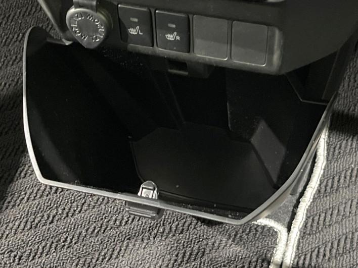 2020 Toyota Roomy DBA-M900A (UW-6a3755fb78047)[27]