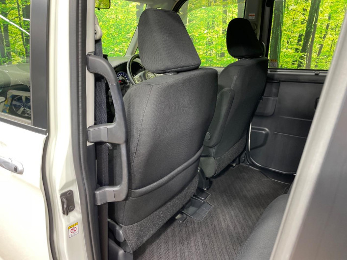 2020 Toyota Roomy DBA-M900A (UW-6a3755fbb1f96)[28]