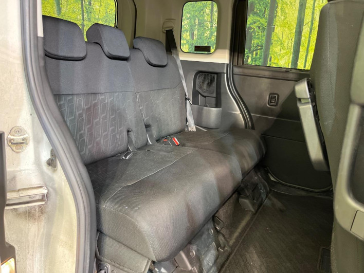 2019 Toyota Roomy DBA-M910A (UW-6a375604e13b3)[28]