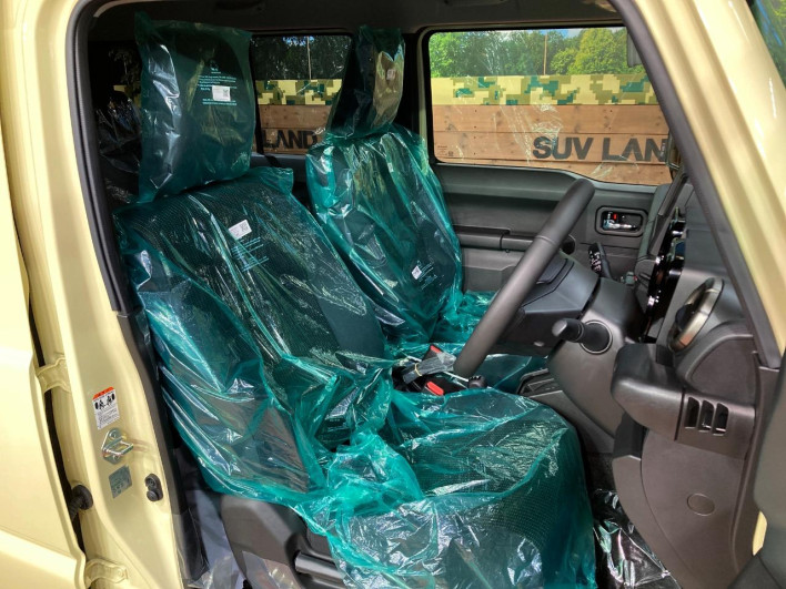 2025 Suzuki Jimny Nomad 3BA-JC74W (UW-6a37560a0077e)[29]