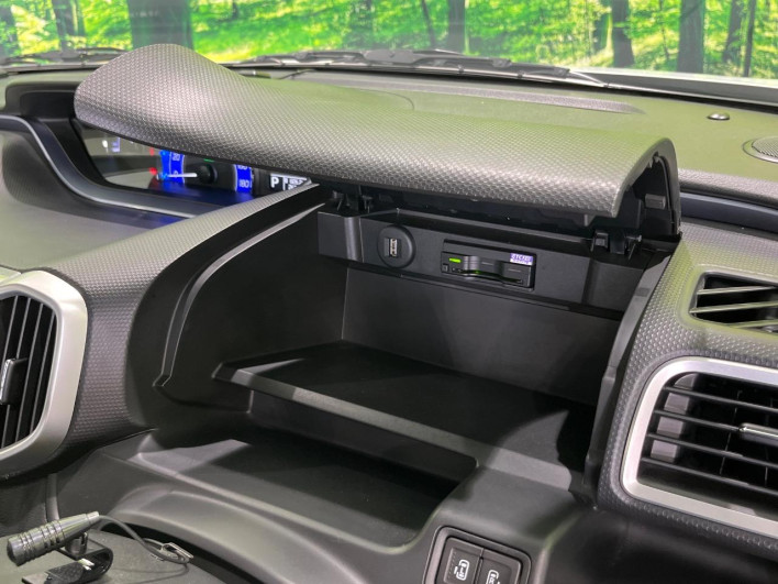 2017 Suzuki Solio DAA-MA46S (UW-6a37561359ac9)[25]