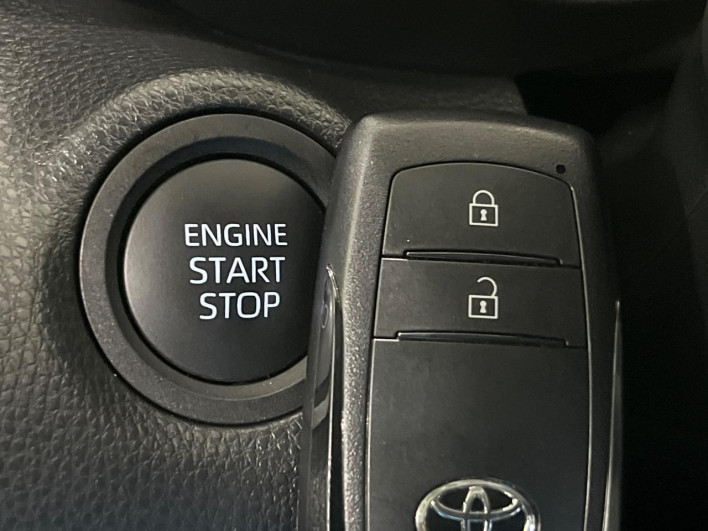 2025 Toyota Yaris Cross 5BA-MXPB15 (UW-6a37564edebbc)[5]