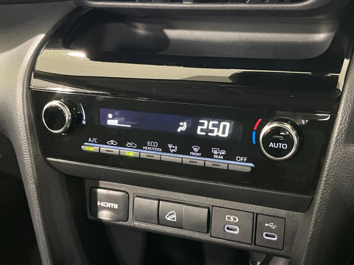 2025 Toyota Yaris Cross 5BA-MXPB15 (UW-6a37564edebbc)[12]