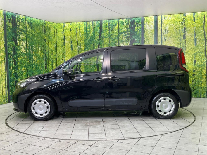 2023 Toyota Sienta 6AA-MXPL10G (UW-6a37565d9648a)[11]