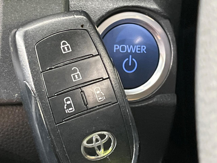 2023 Toyota Sienta 6AA-MXPL10G (UW-6a37565d9648a)[18]