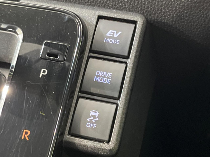 2023 Toyota Sienta 6AA-MXPL10G (UW-6a37565d9648a)[26]