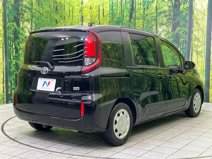 2023 Toyota Sienta 6AA-MXPL10G (UW-6a37565d9648a)[8]