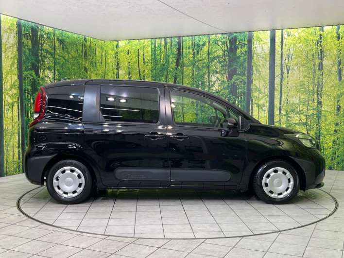 2023 Toyota Sienta 6AA-MXPL10G (UW-6a37565d9648a)[7]