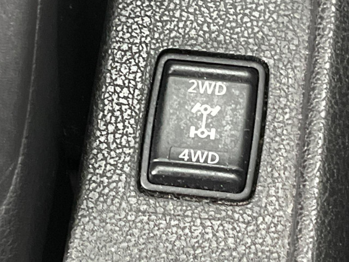 2016 Nissan Note DBA-NE12 (UW-6a37567a26bde)[27]