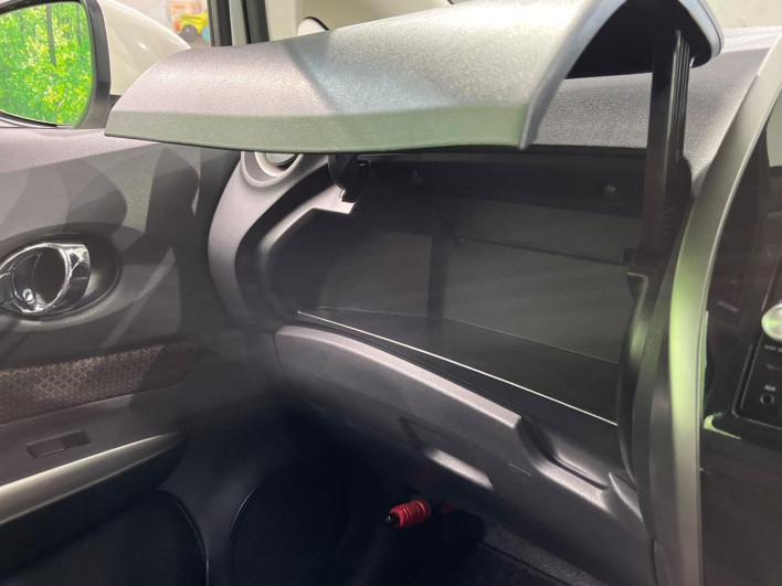 2016 Nissan Note DBA-NE12 (UW-6a37567a26bde)[22]