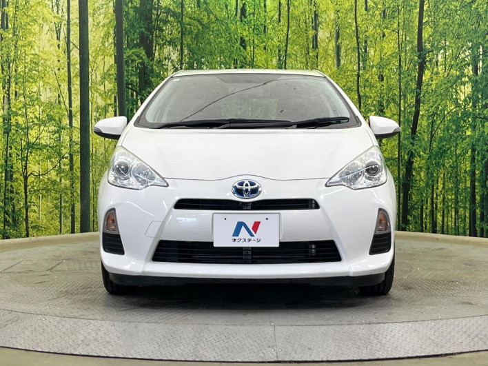 2013 Toyota Aqua DAA-NHP10 (UW-6a37567aa7311)[9]