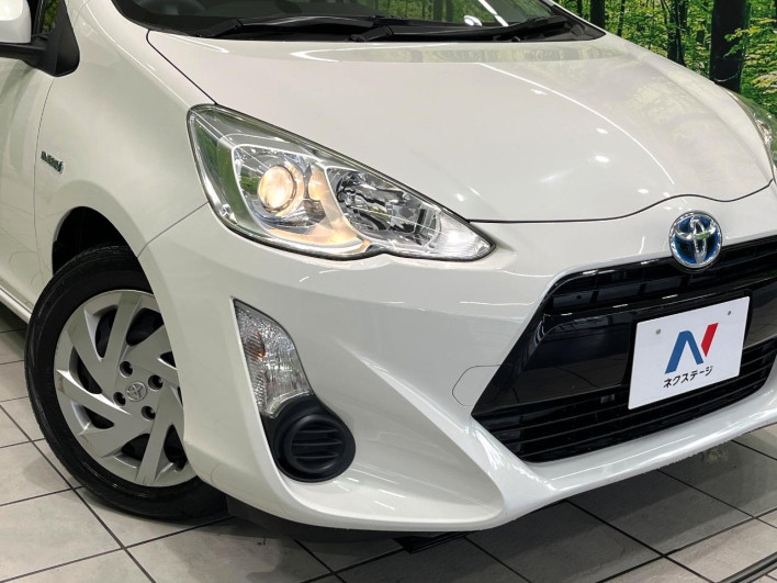 2015 Toyota Aqua DAA-NHP10 (UW-6a37567be03b1)[15]