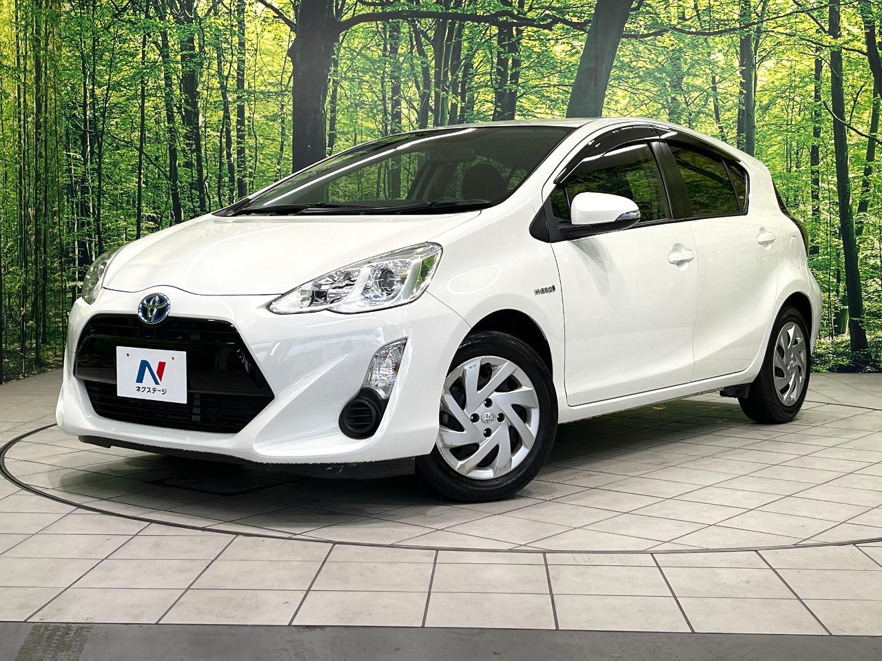 2015 Toyota Aqua DAA-NHP10