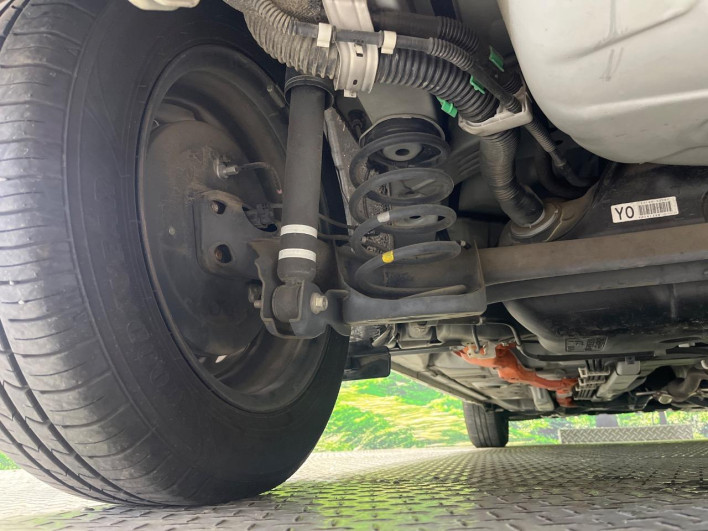 2015 Toyota Aqua DAA-NHP10 (UW-6a37567c4c912)[10]