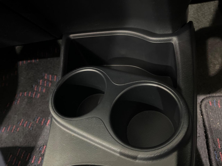 2015 Toyota Aqua DAA-NHP10 (UW-6a37567c4c912)[26]