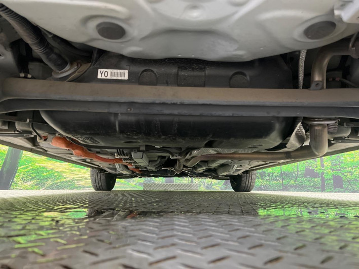 2015 Toyota Aqua DAA-NHP10 (UW-6a37567c4c912)[9]