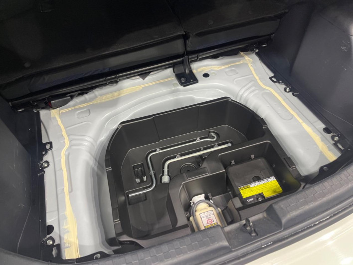 2015 Toyota Aqua DAA-NHP10 (UW-6a37567c4c912)[7]