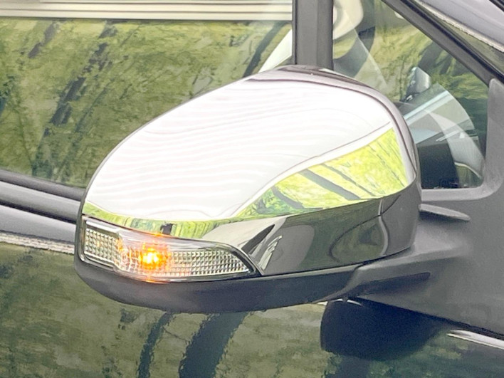 2015 Toyota Aqua DAA-NHP10 (UW-6a37567c6ecdc)[14]
