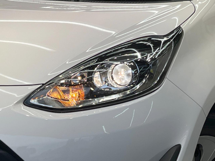 2021 Toyota Aqua 6AA-NHP10 (UW-6a37567f1186c)[12]