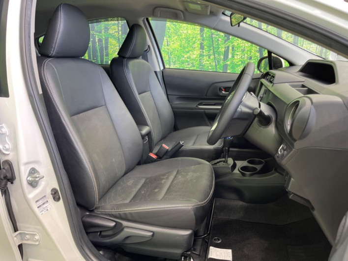 2013 Toyota Aqua DAA-NHP10 (UW-6a37567f9103a)[16]
