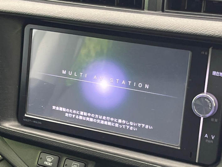 2013 Toyota Aqua DAA-NHP10 (UW-6a37567f9103a)[4]