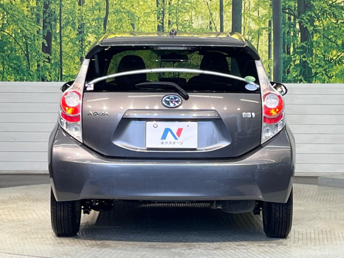2013 Toyota Aqua DAA-NHP10 (UW-6a37567fd25d4)[8]