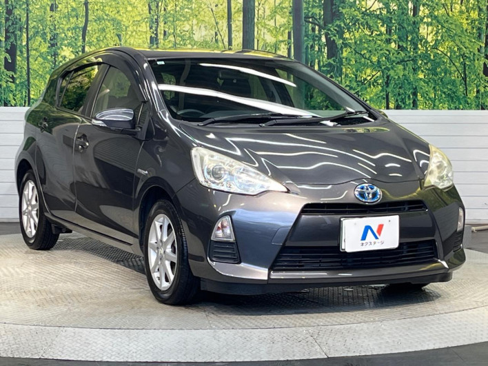 2013 Toyota Aqua DAA-NHP10 (UW-6a37567fd25d4)[24]