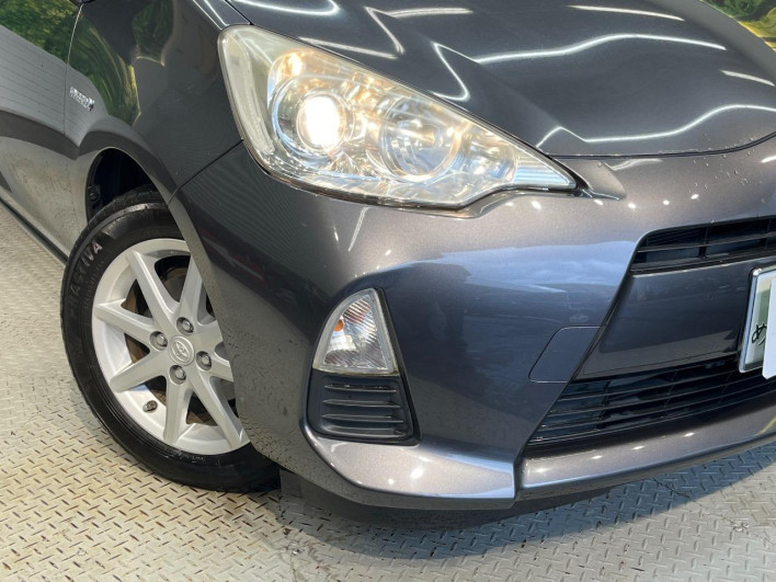 2013 Toyota Aqua DAA-NHP10 (UW-6a37567fd25d4)[26]