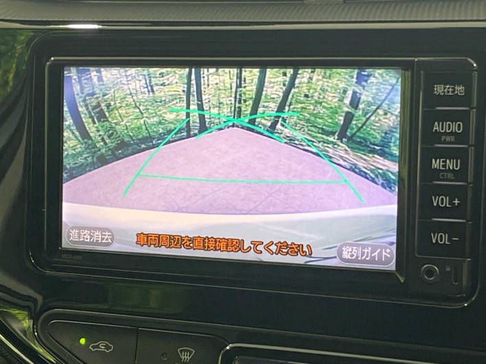 2017 Toyota Aqua DAA-NHP10 (UW-6a375684e1093)[18]