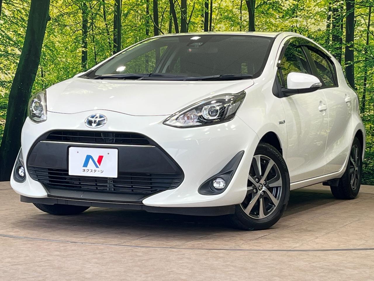2017 Toyota Aqua DAA-NHP10