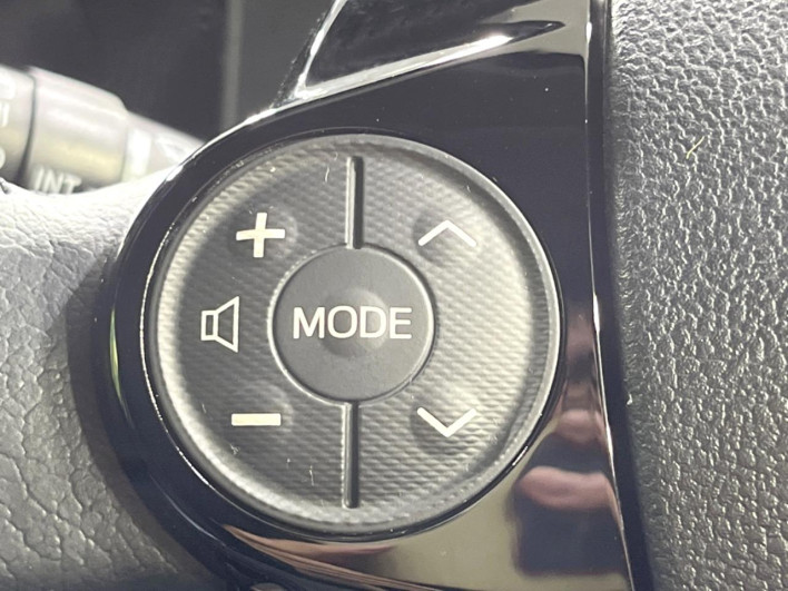 2019 Toyota Aqua DAA-NHP10 (UW-6a375686cfd3e)[17]
