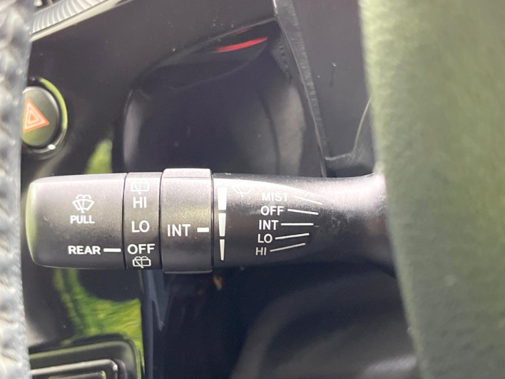 2019 Toyota Aqua DAA-NHP10 (UW-6a375686cfd3e)[19]