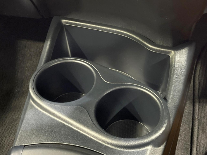 2019 Toyota Aqua DAA-NHP10 (UW-6a375686cfd3e)[21]