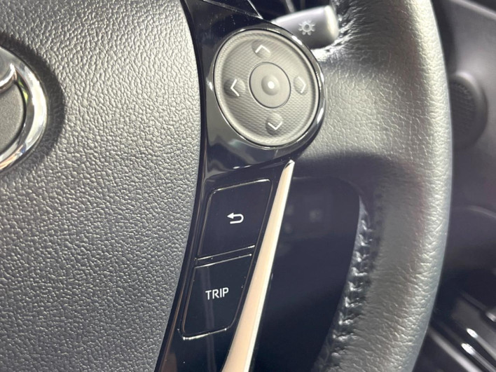 2019 Toyota Aqua DAA-NHP10 (UW-6a375686cfd3e)[16]