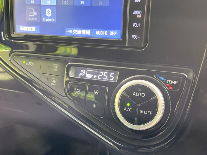 2019 Toyota Aqua DAA-NHP10 (UW-6a375686cfd3e)[20]