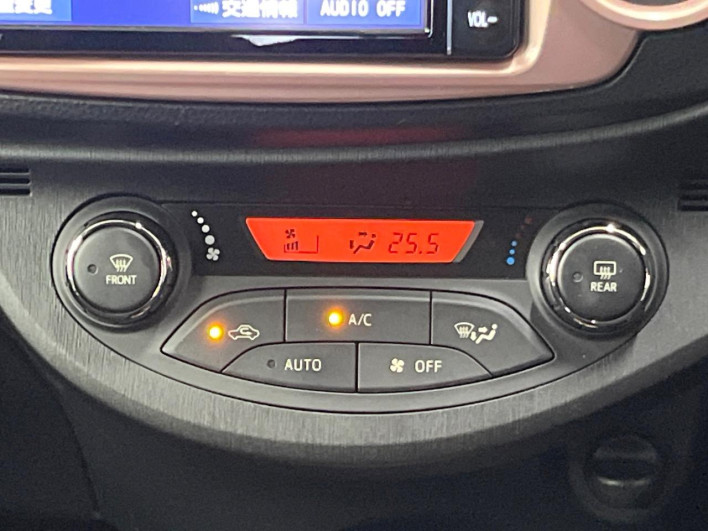 2014 Toyota Vitz DBA-NSP130 (UW-6a375689ec875)[13]