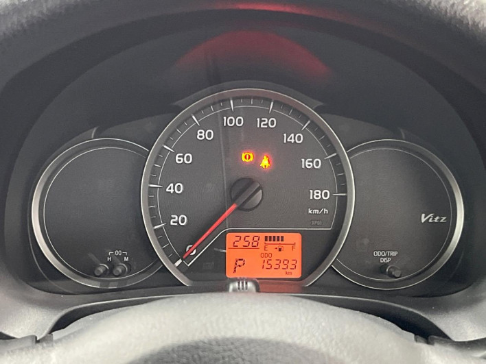 2014 Toyota Vitz DBA-NSP130 (UW-6a375689ec875)[18]