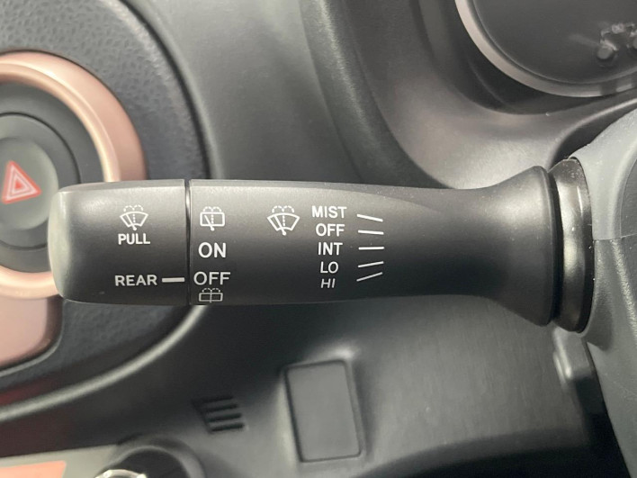 2014 Toyota Vitz DBA-NSP130 (UW-6a375689ec875)[20]