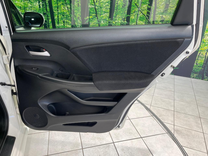 2011 Honda Odyssey DBA-RB3 (UW-6a375693a26d9)[16]