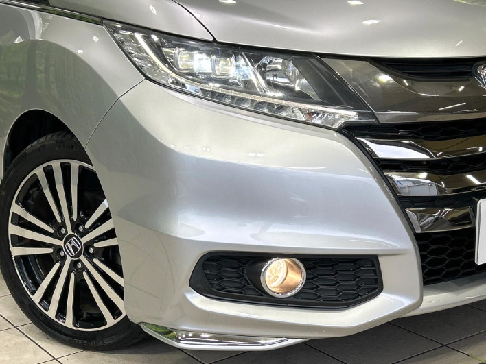 2015 Honda Odyssey DBA-RC1 (UW-6a37569428864)[12]