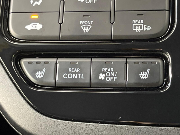 2023 Honda Step Wagon 6AA-RP8 (UW-6a375698d6b1e)[28]