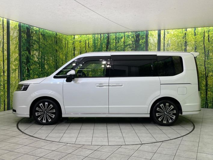 2023 Honda Step Wagon 6AA-RP8 (UW-6a375698d6b1e)[11]