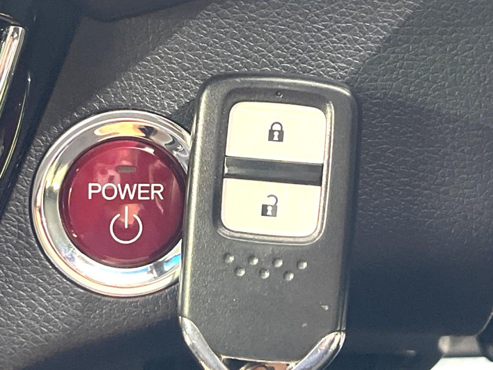 2014 Honda VEZEL DAA-RU4 (UW-6a37569d04ec4)[15]