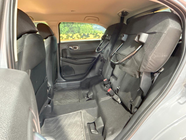 2024 Honda VEZEL 6AA-RV5 (UW-6a3756a2cd0d4)[27]